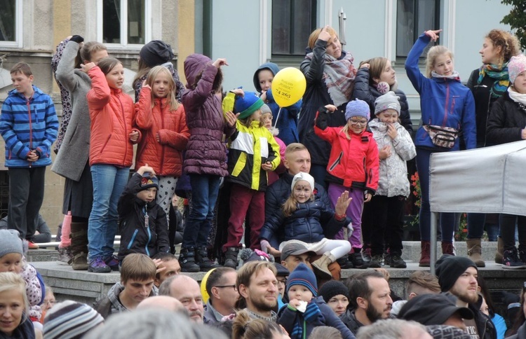 Dzień Papieski AD 2016 na Rynku w Bielsku-Białej