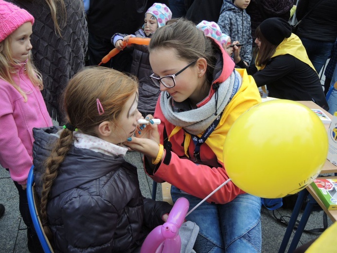 Dzień Papieski AD 2016 na Rynku w Bielsku-Białej