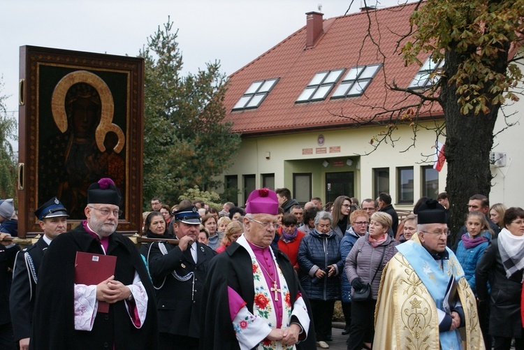 Powitanie ikony MB Częstochowskiej w Budziszewicach