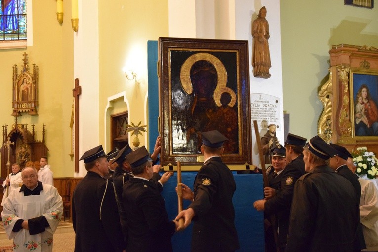 Powitanie ikony MB Częstochowskiej w Żelechlinku