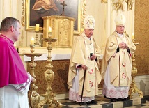 Eucharystii w zamkowej kaplicy przewodniczył abp Wojciech Ziemba.