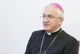 Abp Migliore o wspólnym podłożu miłosierdzia