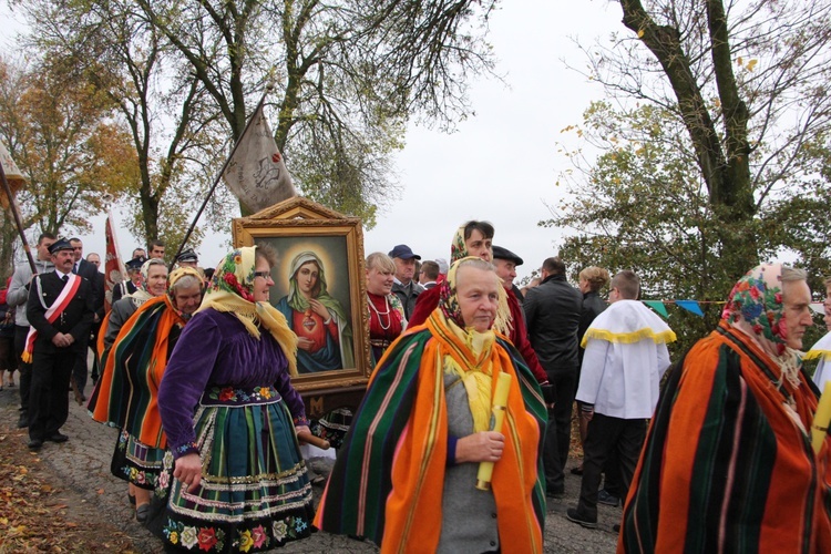 Powitanie ikony MB Częstochowskiej w Białyninie