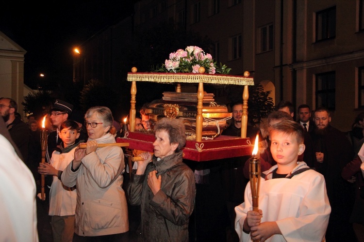 Procesja z reliwkiami bł. o. Honorata Koźmińskiego