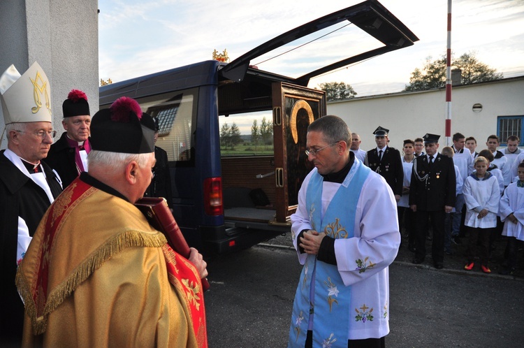 Powitanie ikony MB Częstochowskiej w Wysokienicach