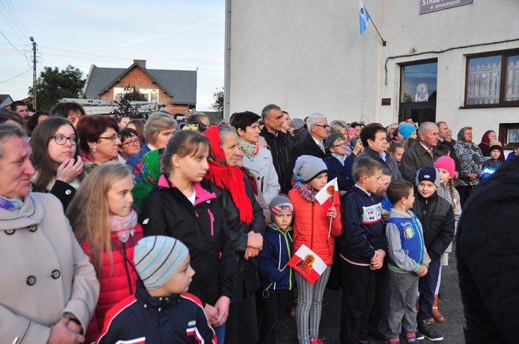 Powitanie ikony MB Częstochowskiej w Wysokienicach