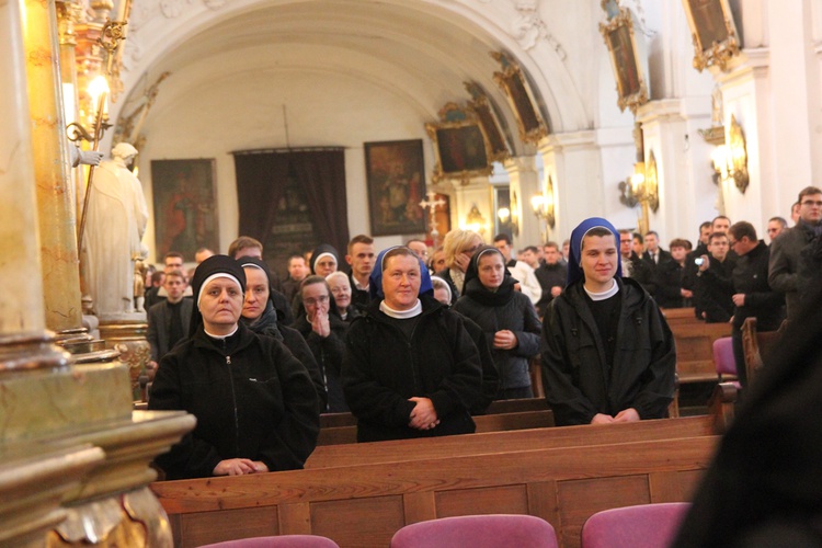 Uroczystości jadwiżańskie 2016 - pielgrzymka kapłanów, seminarzystów, osób konsekrowanych