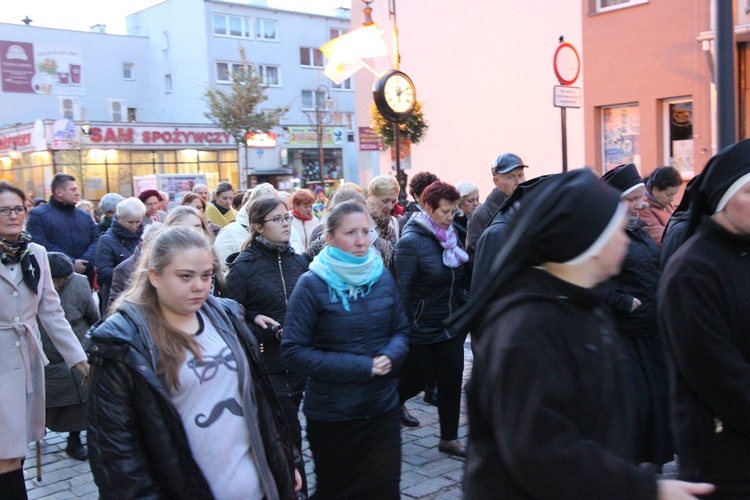 Uroczystości jadwiżańskie 2016 - pielgrzymka Trzebniczan do grobu św. Jadwigi 