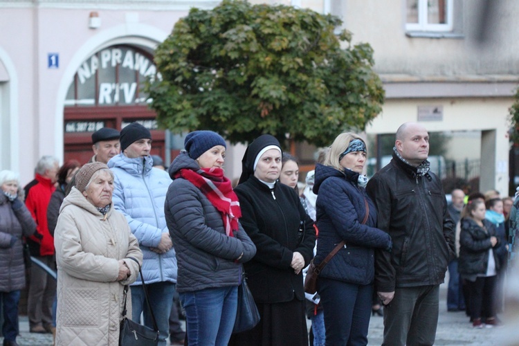 Uroczystości jadwiżańskie 2016 - pielgrzymka Trzebniczan do grobu św. Jadwigi 