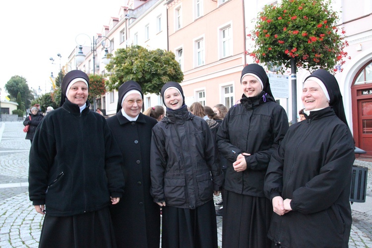 Uroczystości jadwiżańskie 2016 - pielgrzymka Trzebniczan do grobu św. Jadwigi 