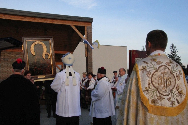 Powitanie ikony MB Częstochowskiej w Boguszycach