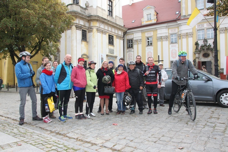 Uroczystości jadwiżańskie 2016 - pielgrzymka kobiet i rowerzystów