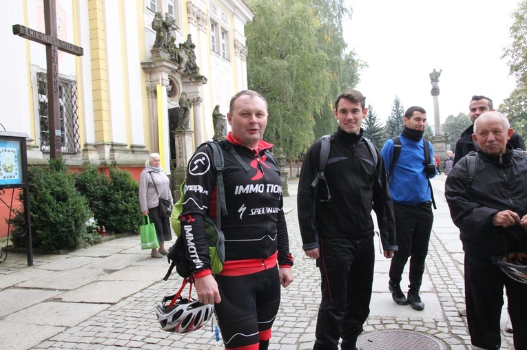 Uroczystości jadwiżańskie 2016 - pielgrzymka kobiet i rowerzystów