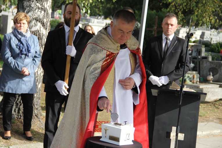 Pochówek dzieci utraconych