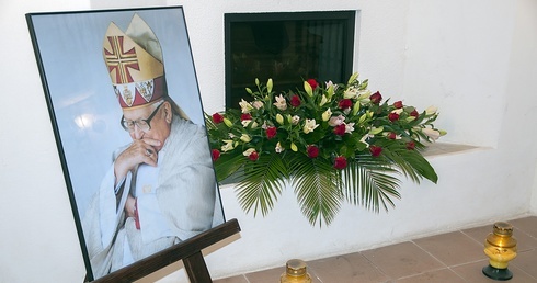 Zawierzył Opatrzności