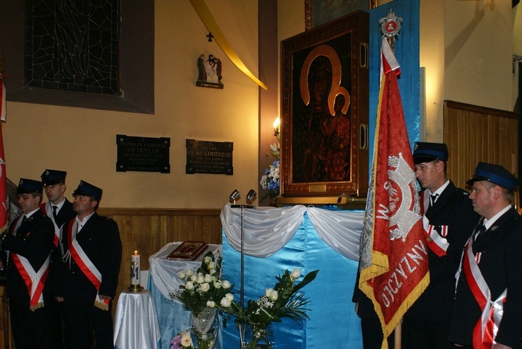 Powitanie ikony MB Częstochowskiej w Cielądzu