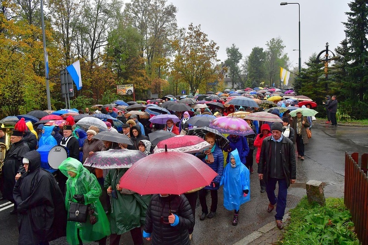 Z procesją przez Krupówki