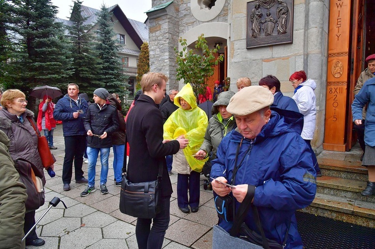 Z procesją przez Krupówki