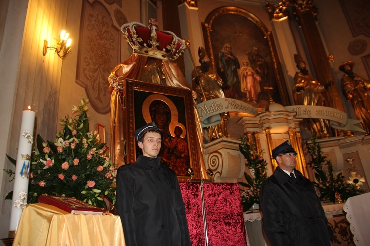 Powitanie ikony MB Częstochowskiej w Rawie Mazowieckiej