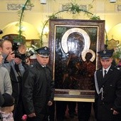 Powitanie ikony MB Częstochowskiej u oo. pasjonistów