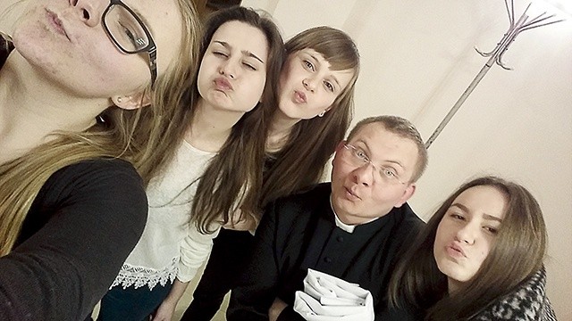 moja była zaczęła spotykać się z kimś nowym