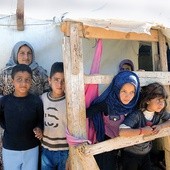 W ramach programu Caritas polskie rodziny pomagają konkretnym rodzinom poszkodowanym w wyniku wojny w Syrii.