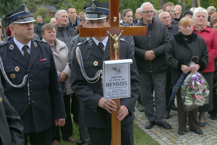 Ostatnia droga śp. ks. Hendzla