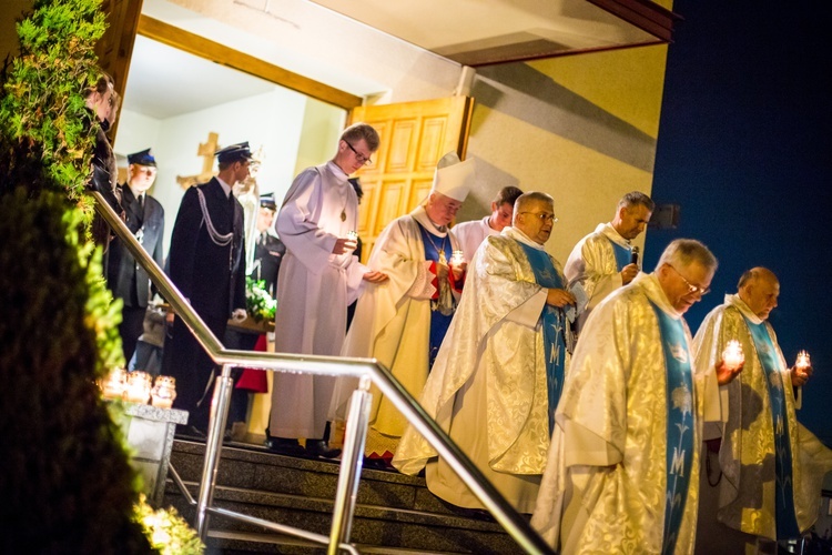 Nabożeństwo fatimskie w Woli Rzędzińskiej