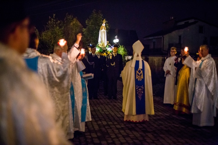 Nabożeństwo fatimskie w Woli Rzędzińskiej