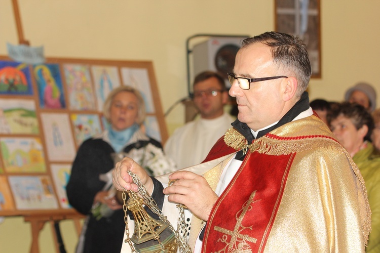 Powitanie ikony MB Częstochowskiej w Kurzeszynie