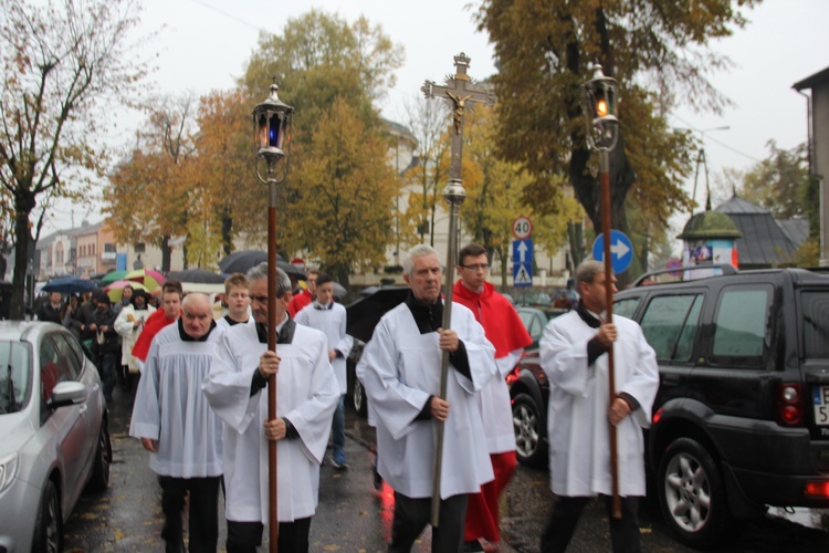 Powitanie ikony MB Częstochowskiej w parafii św. Jakuba w Skierniewicach