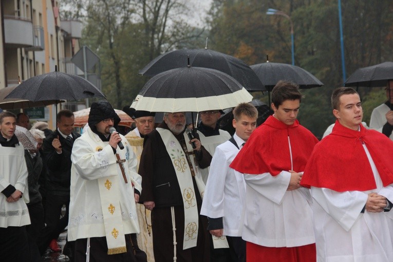 Powitanie ikony MB Częstochowskiej w parafii św. Jakuba w Skierniewicach