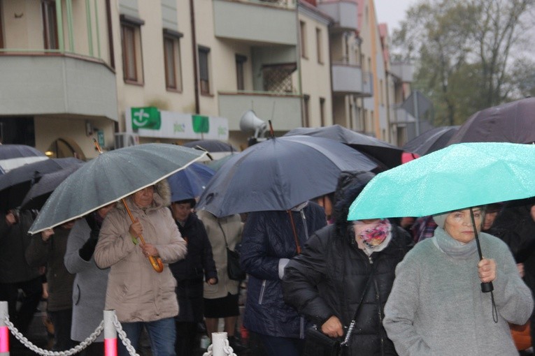 Powitanie ikony MB Częstochowskiej w parafii św. Jakuba w Skierniewicach