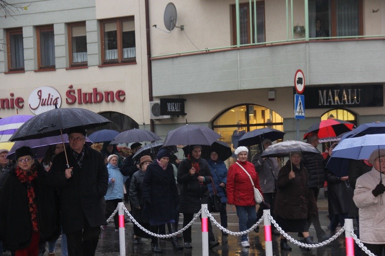 Powitanie ikony MB Częstochowskiej w parafii św. Jakuba w Skierniewicach
