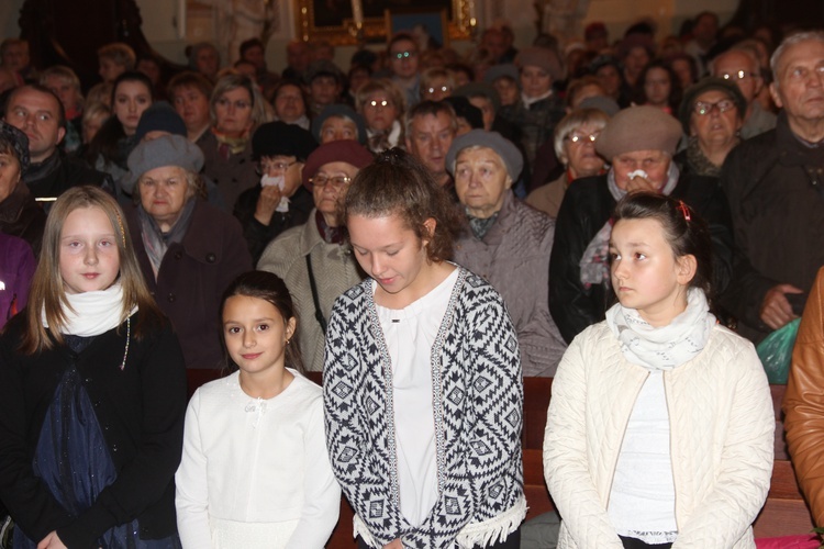 Powitanie ikony MB Częstochowskiej w parafii św. Jakuba w Skierniewicach