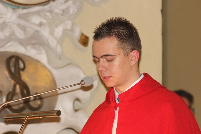 Powitanie ikony MB Częstochowskiej w parafii św. Jakuba w Skierniewicach