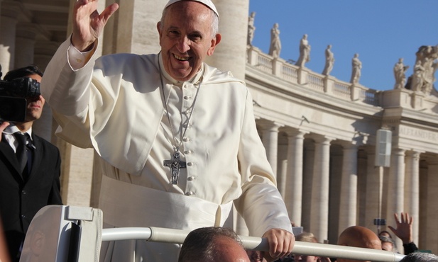 Papież Franciszek na pl. Św. Piotra