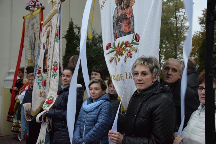 Powitanie ikony MB Częstochowskiej w Makowie