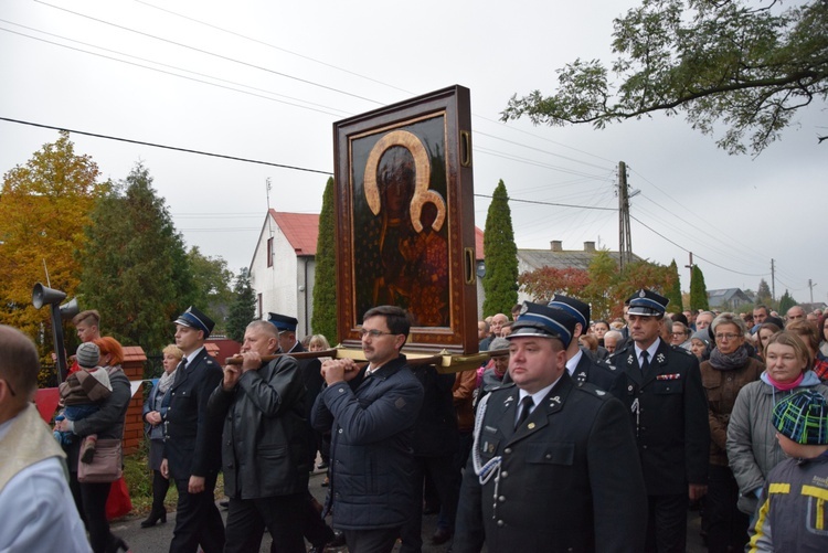 Powitanie ikony MB Częstochowskiej w Makowie