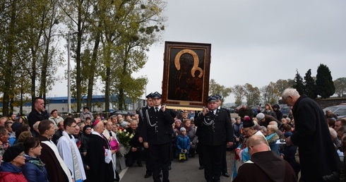 Powitanie ikony MB Częstochowskiej w Makowie