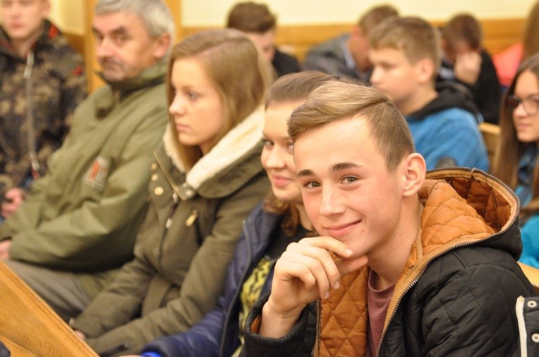 Dekanalne spotkanie w Stróżnej