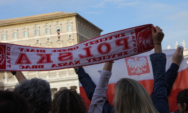 Wdzięczni Polacy opuszczają Rzym