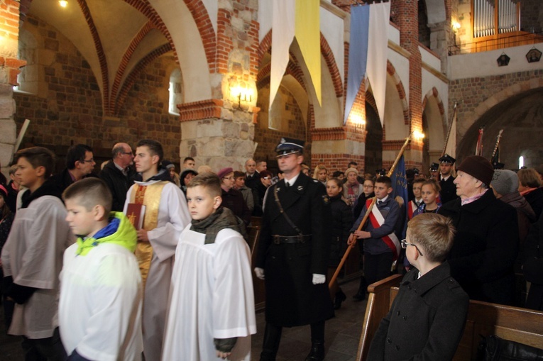 Wprowadzenie relikwii św. Jana Pawła II i św. Maksymiliana do archikolegiaty w Tumie