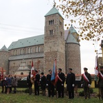 Wprowadzenie relikwii św. Jana Pawła II i św. Maksymiliana do archikolegiaty w Tumie