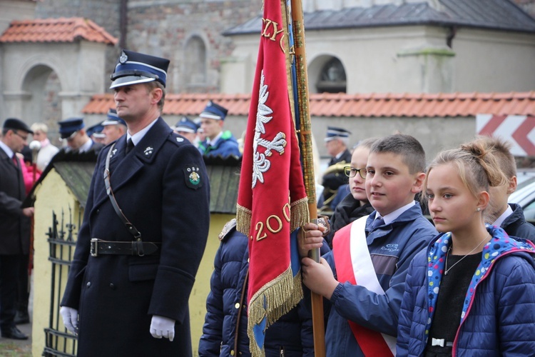 Wprowadzenie relikwii św. Jana Pawła II i św. Maksymiliana do archikolegiaty w Tumie