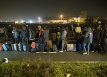 Ewakuacja obozu migrantów w Calais