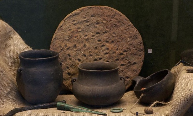 Naczynia kultury łużyckiej