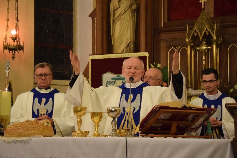 Powitanie ikony MB Częstochowskiej w Lipcach Reymontowskich