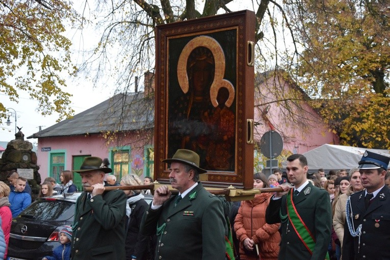 Powitanie ikony MB Częstochowskiej w Lipcach Reymontowskich