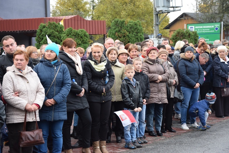 Powitanie ikony MB Częstochowskiej w Lipcach Reymontowskich